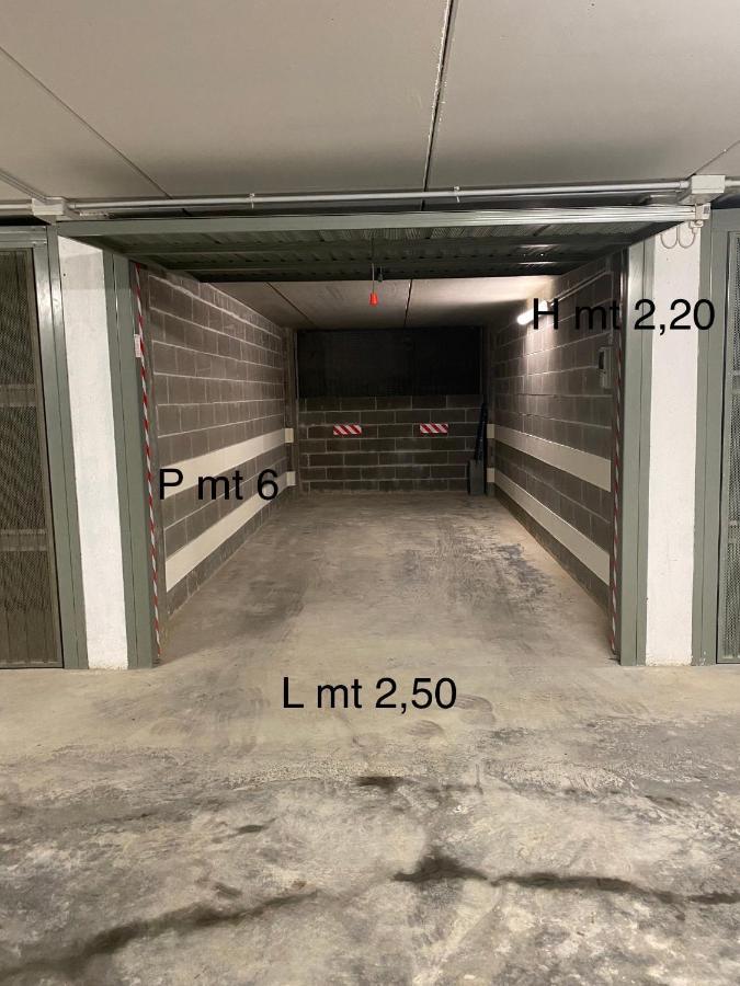 Largodoria - Viaarchivolto, Box Auto Privato Incluso Appartement Albenga Buitenkant foto