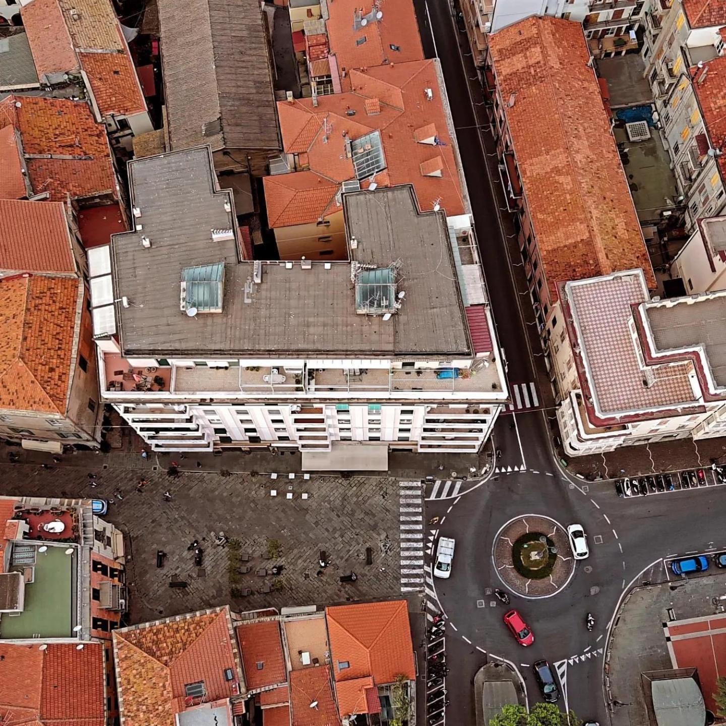 Largodoria - Viaarchivolto, Box Auto Privato Incluso Appartement Albenga Buitenkant foto